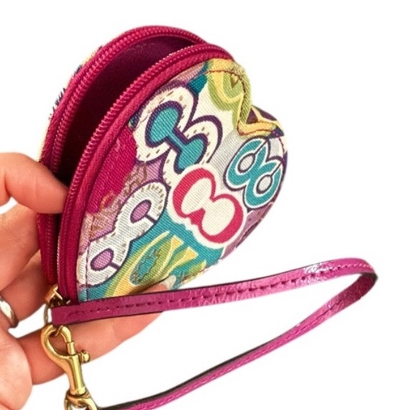 PICK ANY 3 | Coach Poppy “Daisy” graffiti - Picture 14 of 14